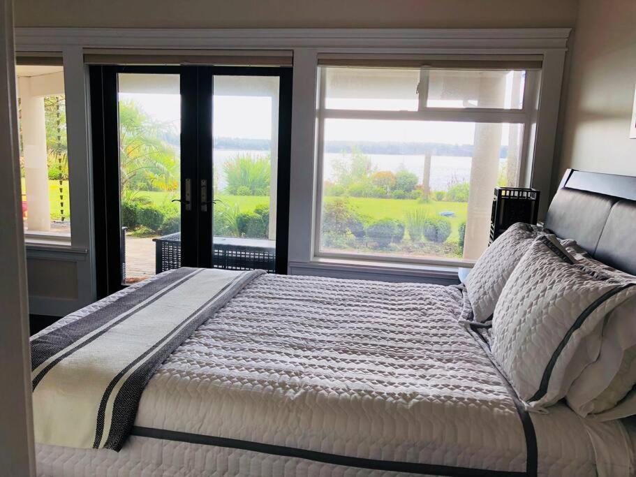 Saanichton Waterfront 2Br Suite With Superb Views Buitenkant foto