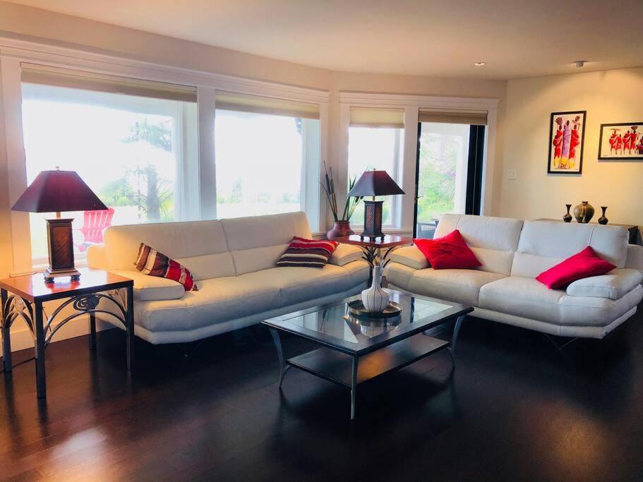 Saanichton Waterfront 2Br Suite With Superb Views Buitenkant foto