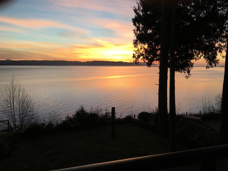 Saanichton Waterfront 2Br Suite With Superb Views Buitenkant foto