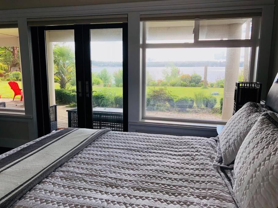 Saanichton Waterfront 2Br Suite With Superb Views Buitenkant foto