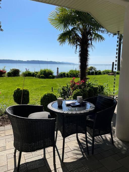 Saanichton Waterfront 2Br Suite With Superb Views Buitenkant foto